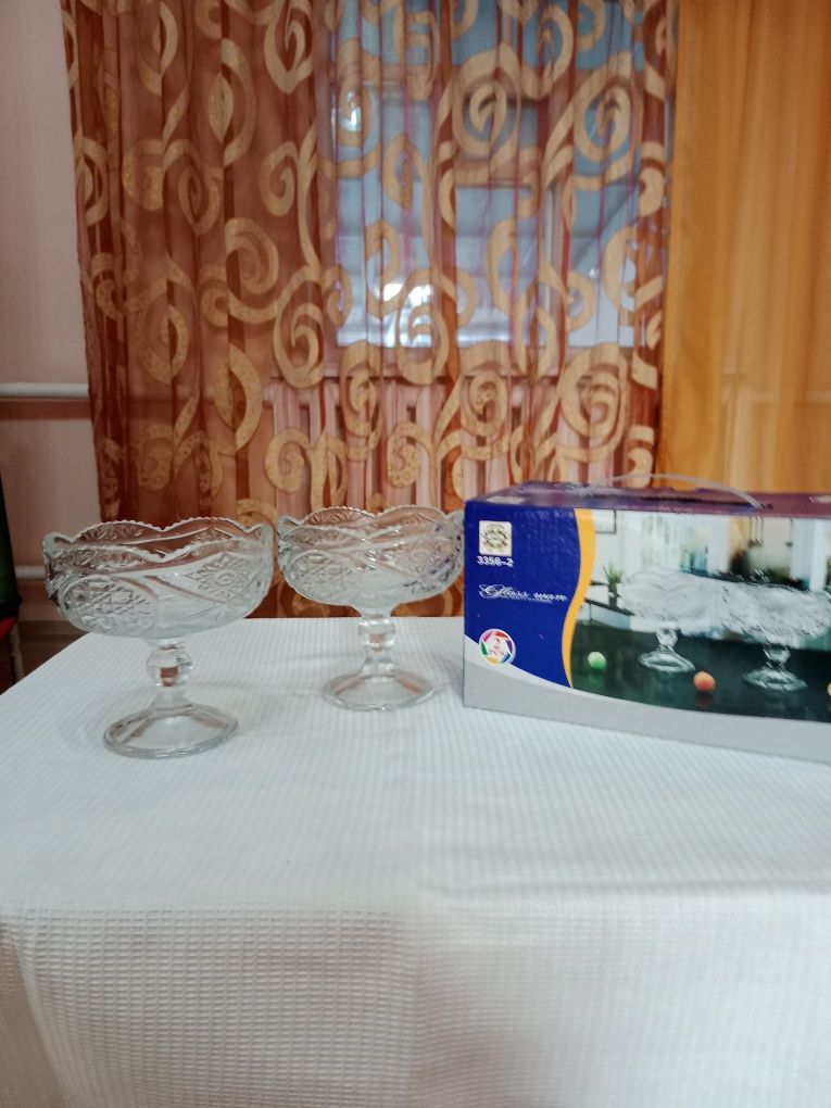 Продам конфетницы продам
