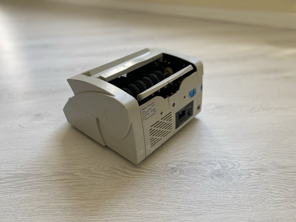 Счетчик банкнот AB55U