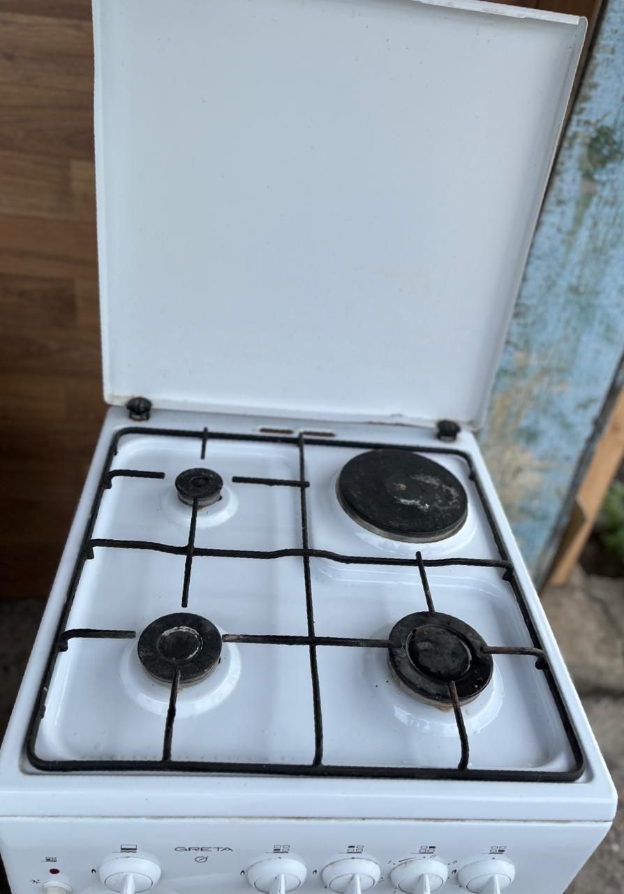 Продам газплиту .