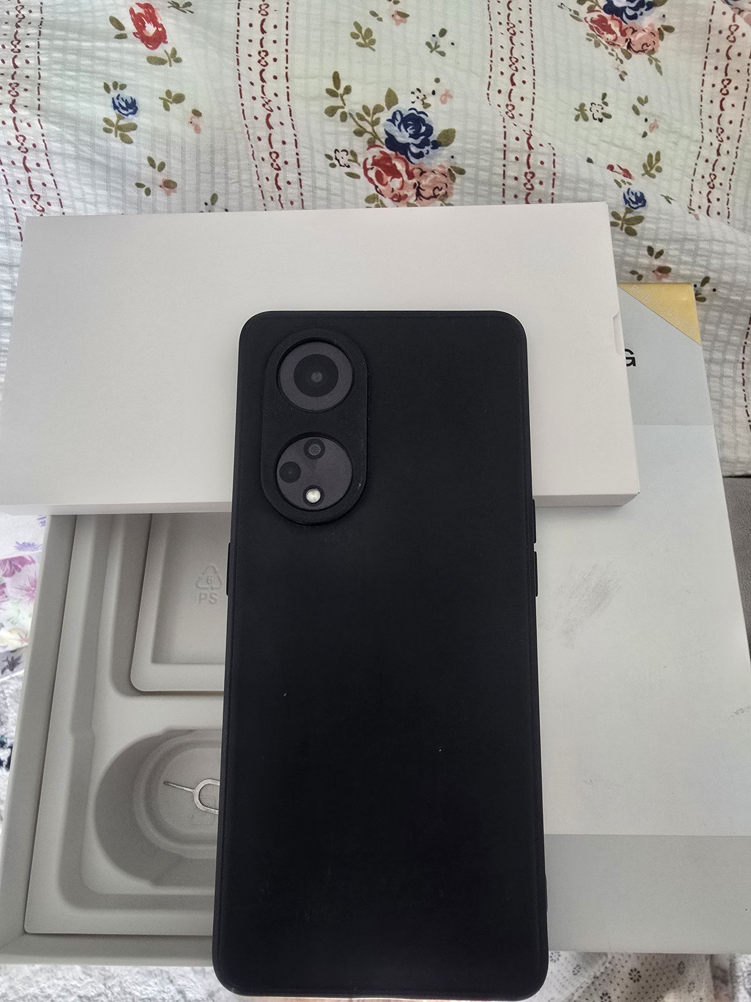 телефон Oppo reno 8T 5G
