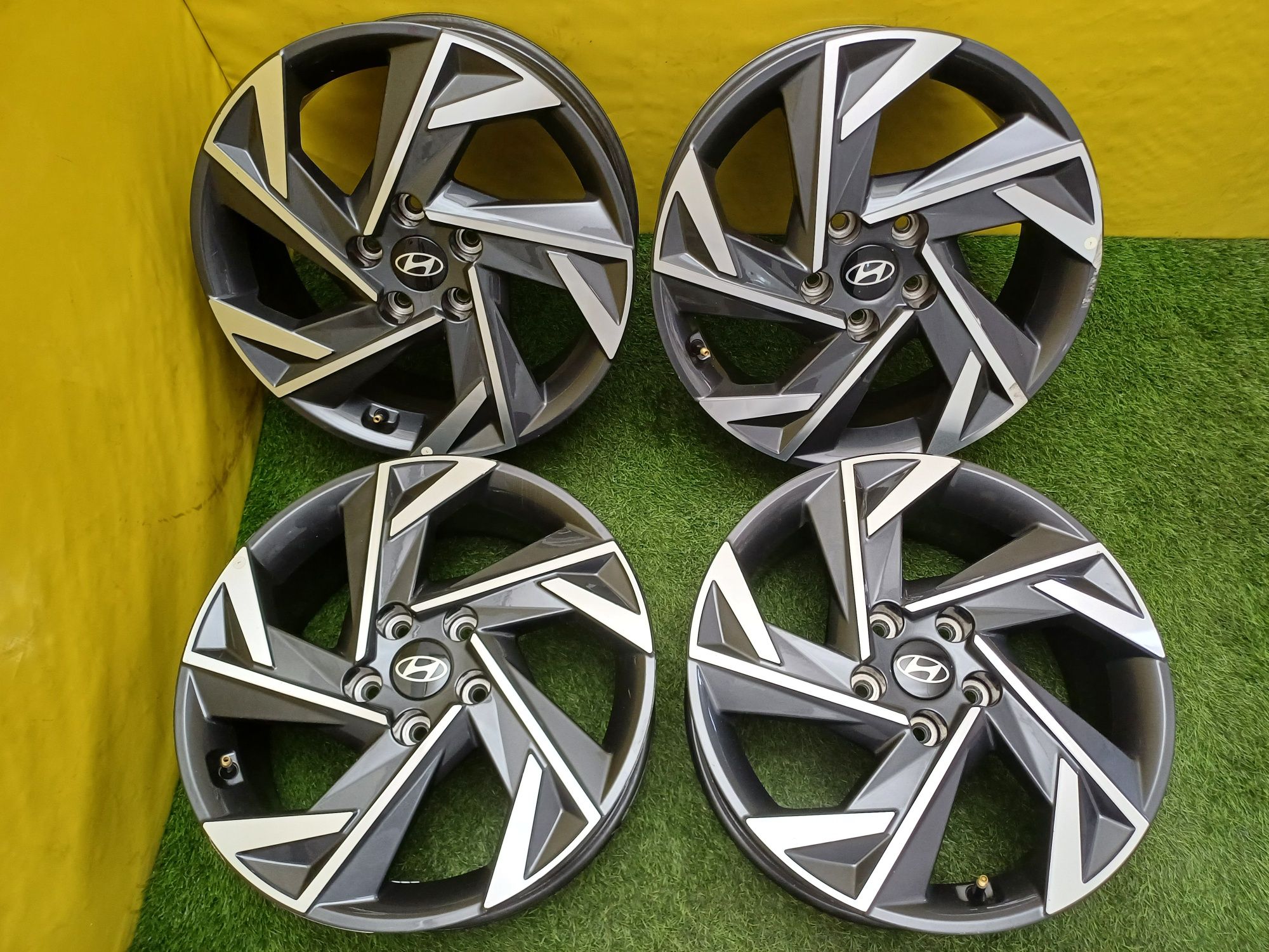 Диски R17 5×114.3 на Hyundai и другие.