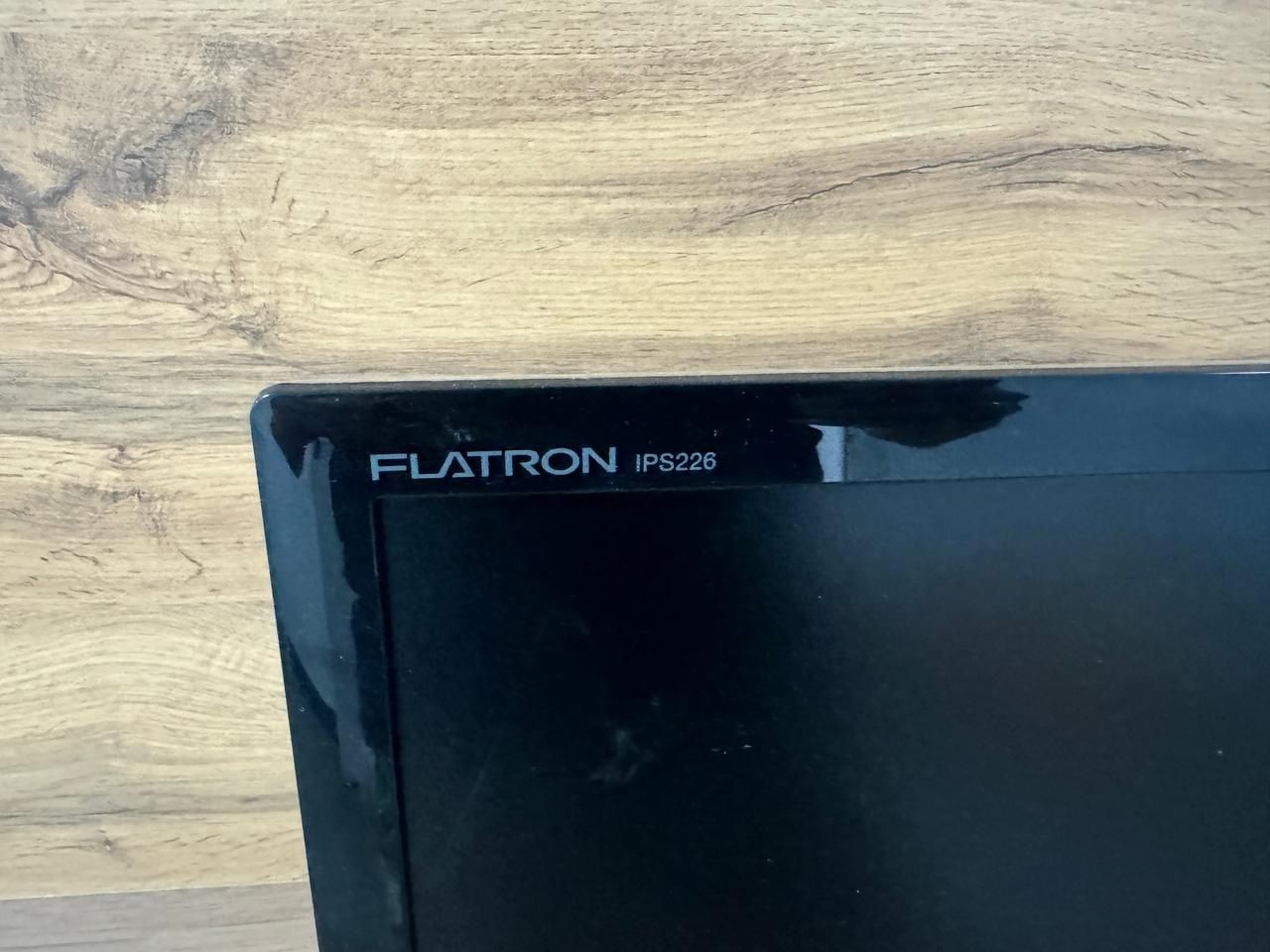 IPS Монитор LG 22" Full HD в хорошем состоянии. HDMI/DVI/VGA/3.5mm