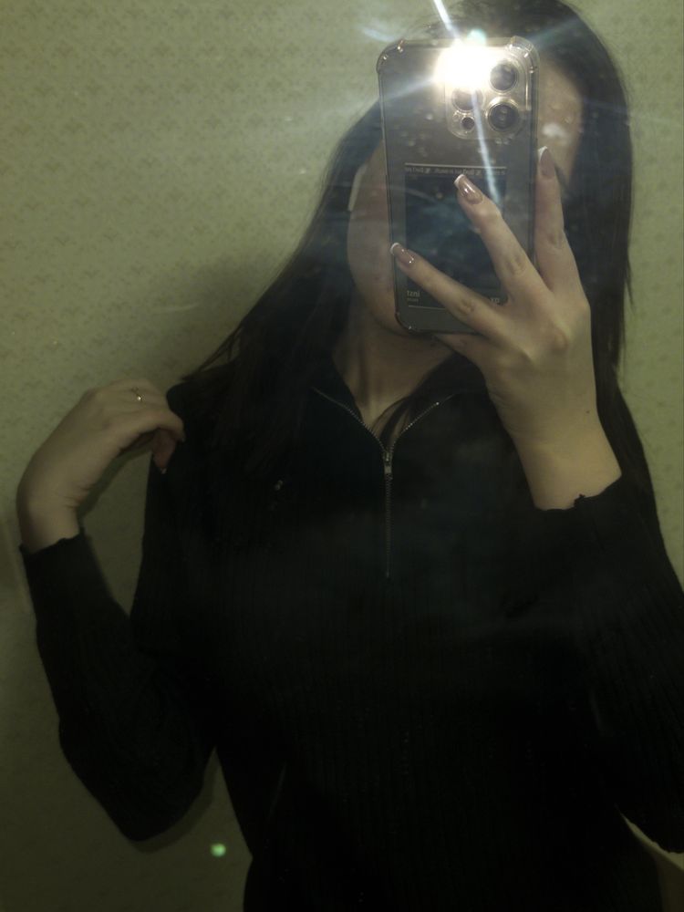 Женский полузамок