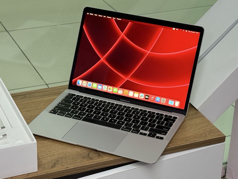 Новый Silver Apple MacBook Air 13.3 M1 2024 EAC серебро/Макбук Аир 13