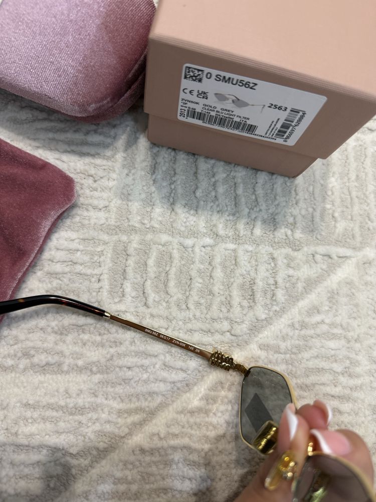 Очки Miu Miu 2025