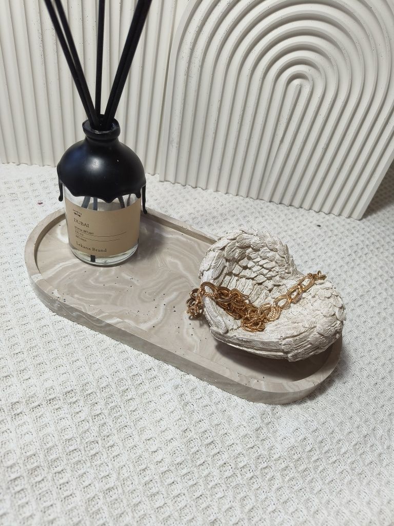 Гипсовый декор, свечи, подарки