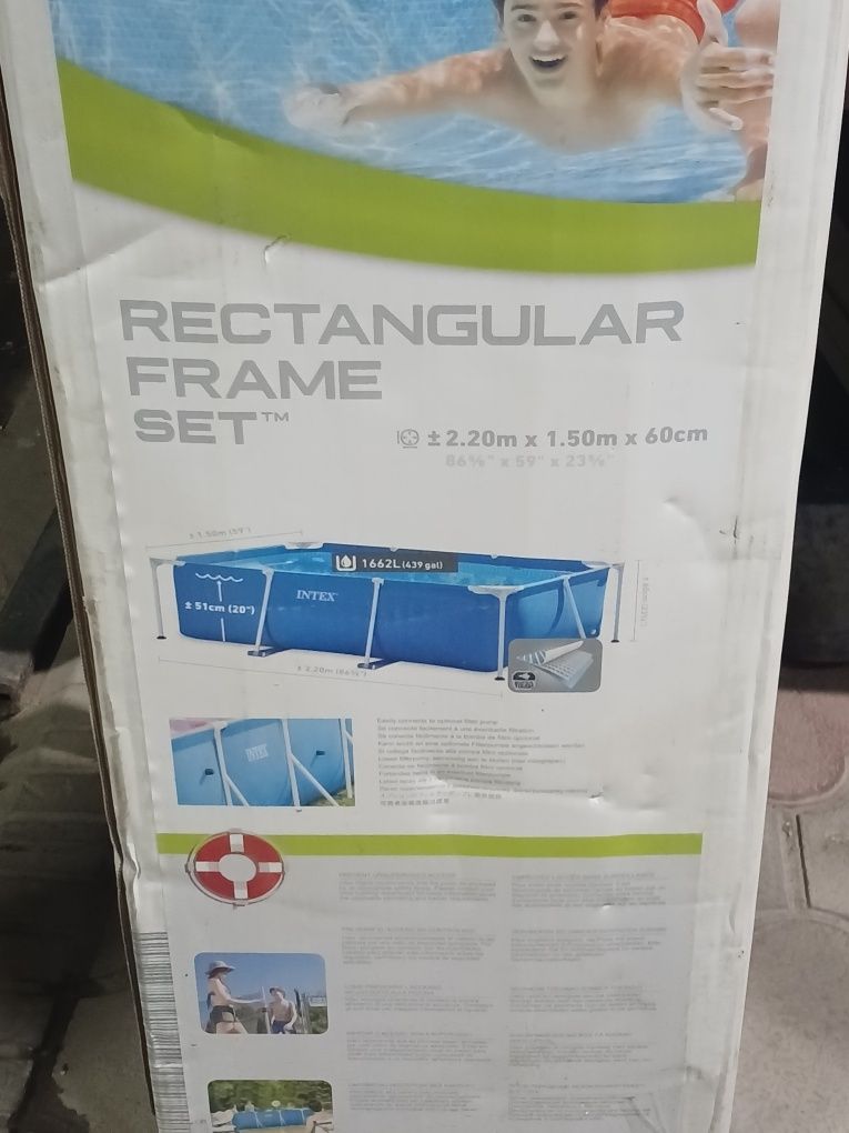 Продам Бассейн Интекс