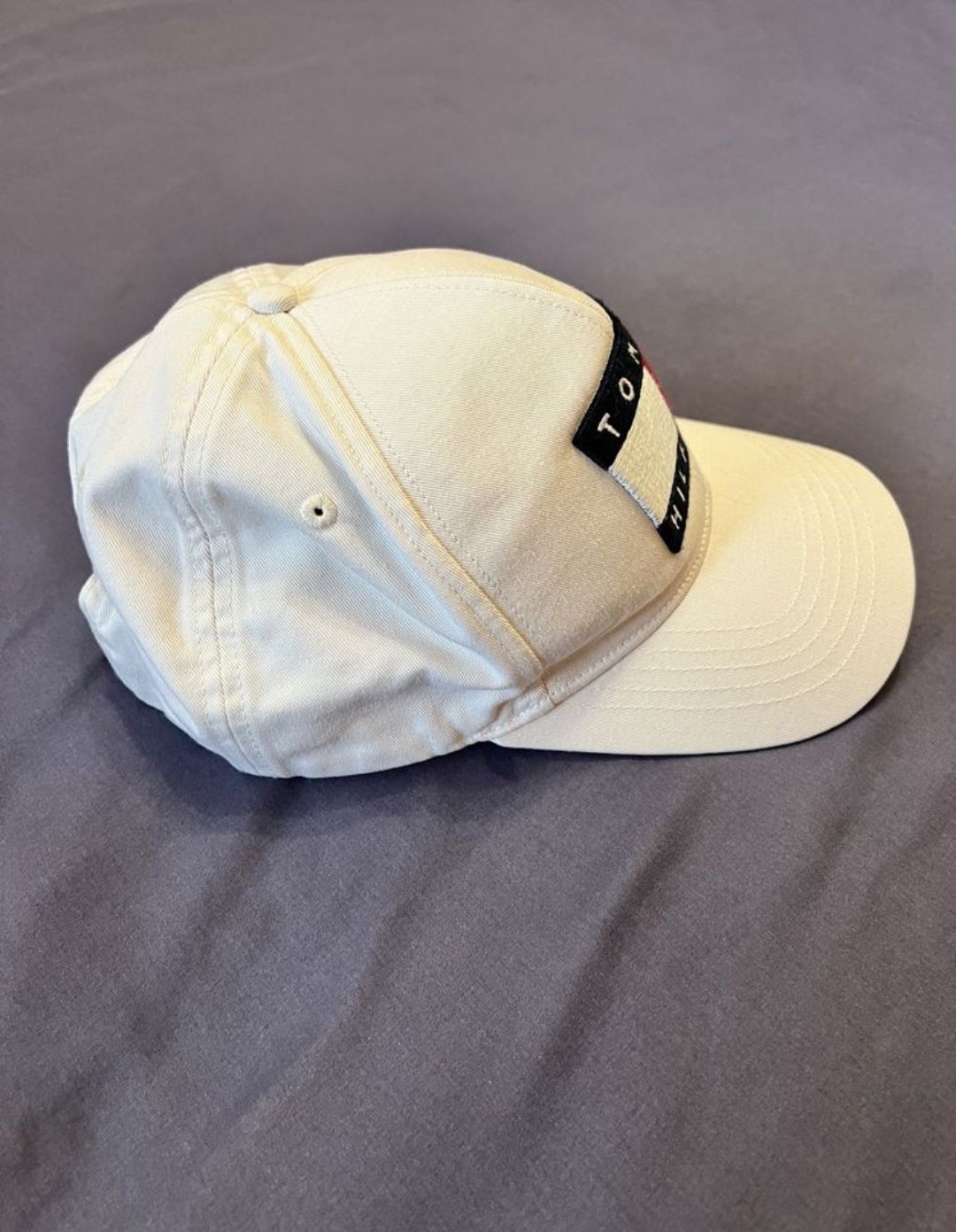 Tommy Hilfiger...