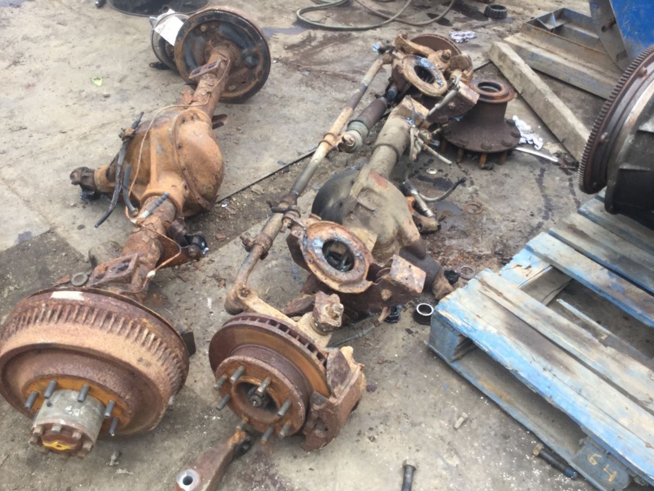 Мосты Dana 60 Ford F 250 350 резина 39"