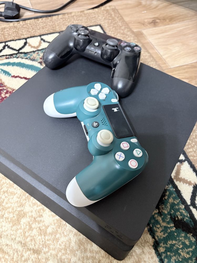 Playststion 4slim