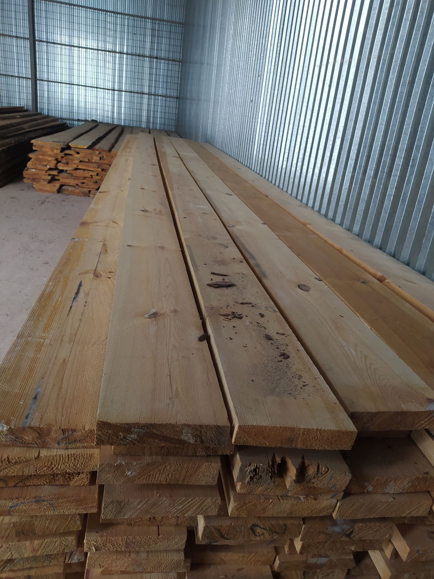 Продам обрезная сухая столярная сосна камерной сушки