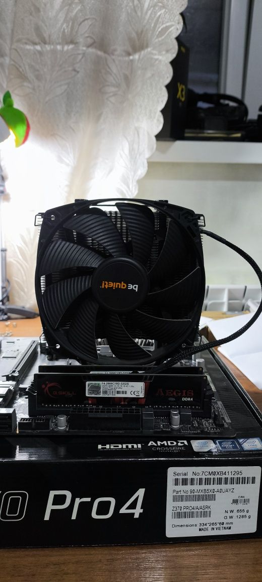 Продам Asrock z370pro4,i7-8700,32gb ram