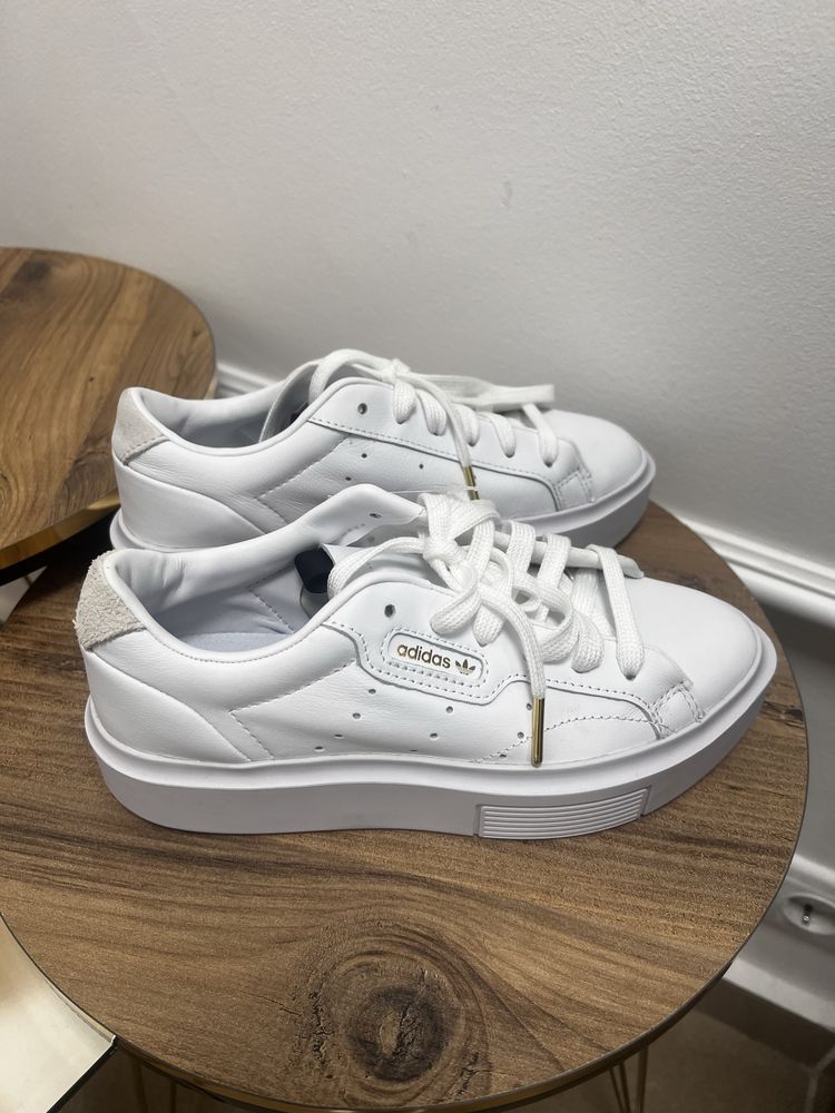 Распродажа! Женские кеды Adidas