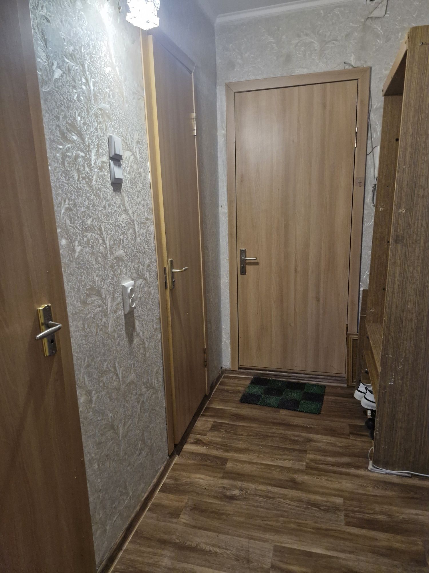 Продам 1 комнатную квартиру  улучшенную, с отличной инфраструктурой