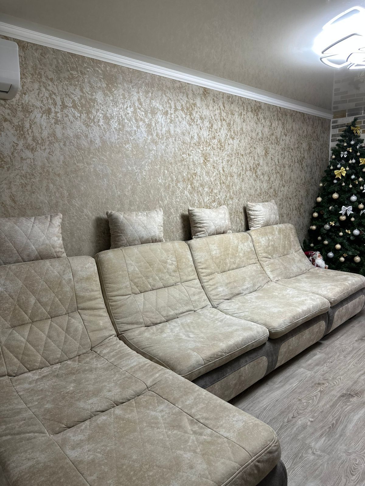 Продам угловой диван