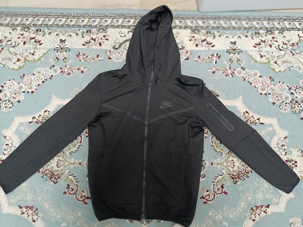 Nike tech fleece