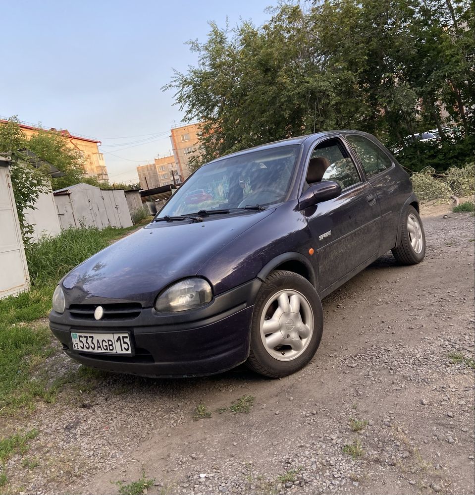 Срочно продам Опель Корса