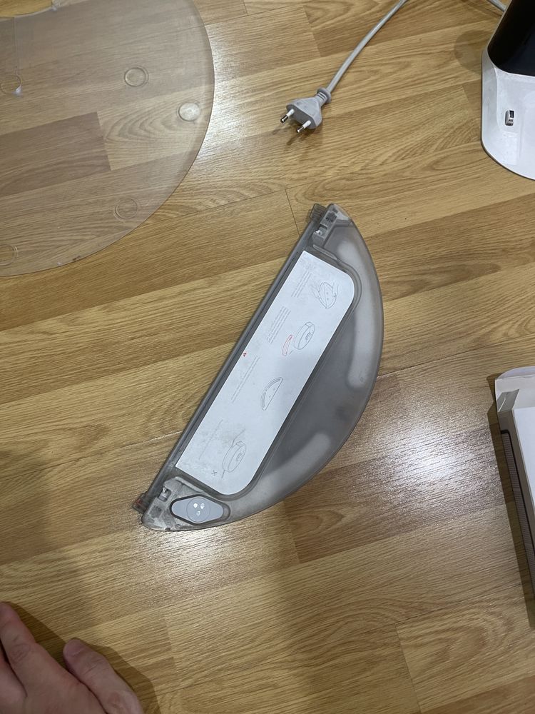 Робот пылесос roborock (xiaomi)