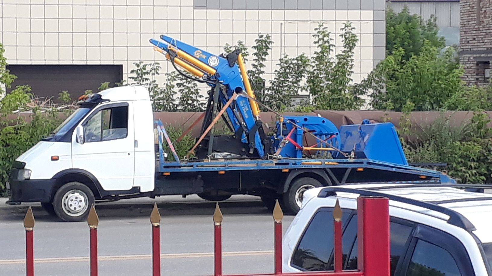 Эвакуатор круглосуточно по городу и региону газель 24/7.