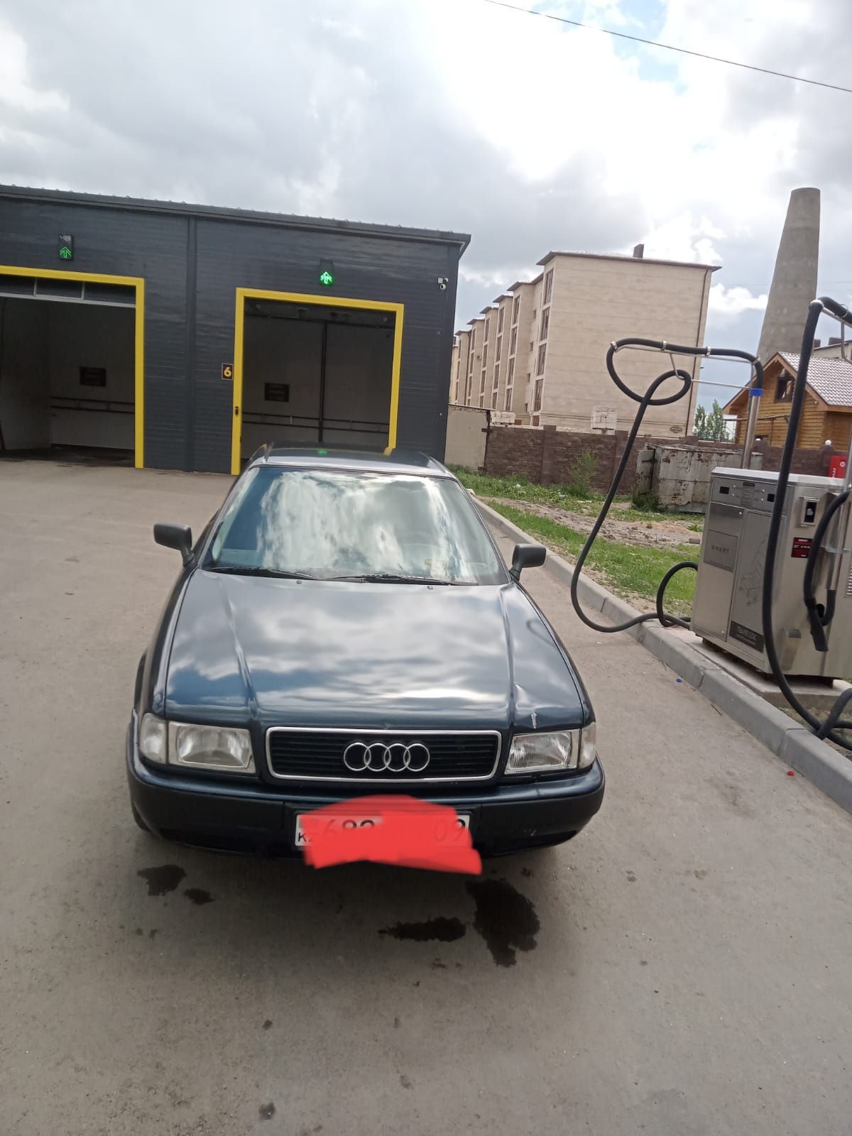 Продается Ауди В4 Кватро