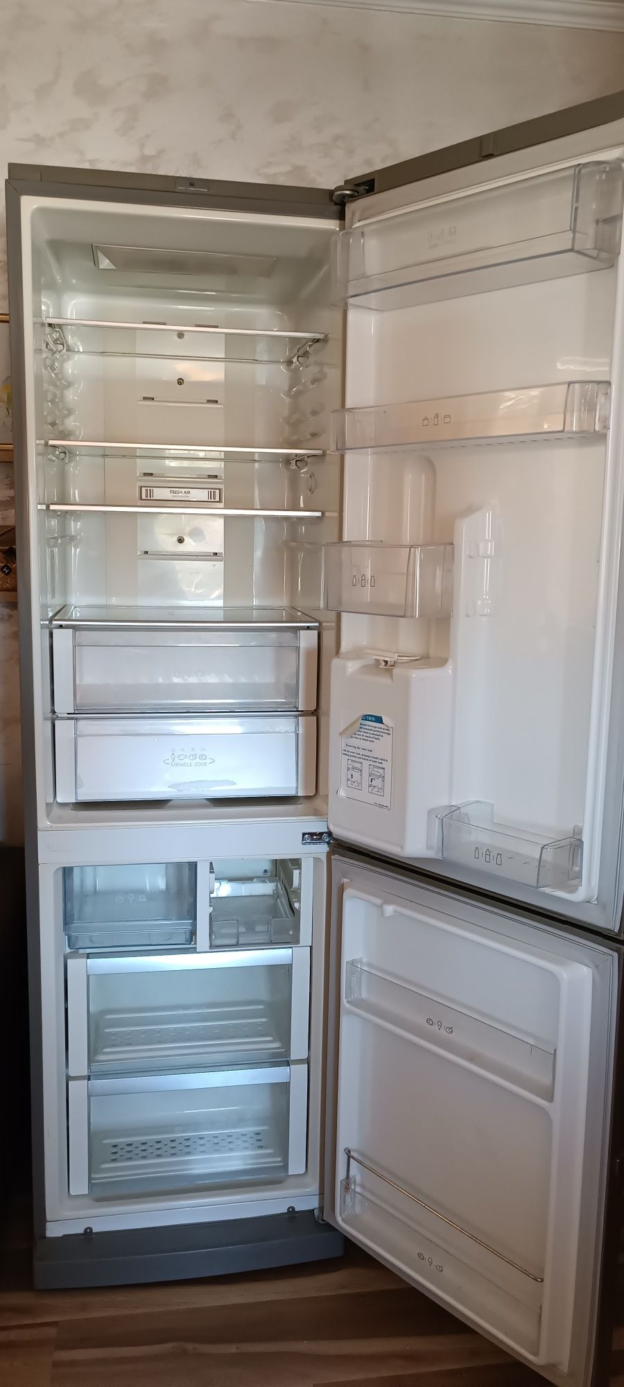 Продается холодильник LG no frost*