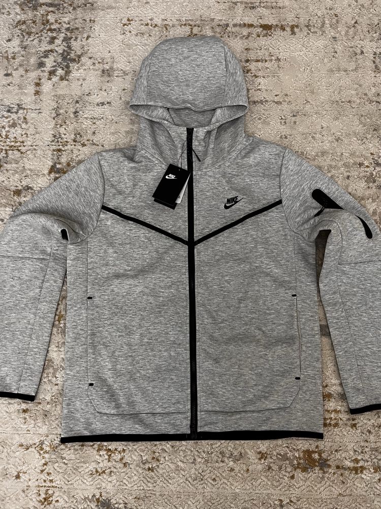 Nike tech fleece