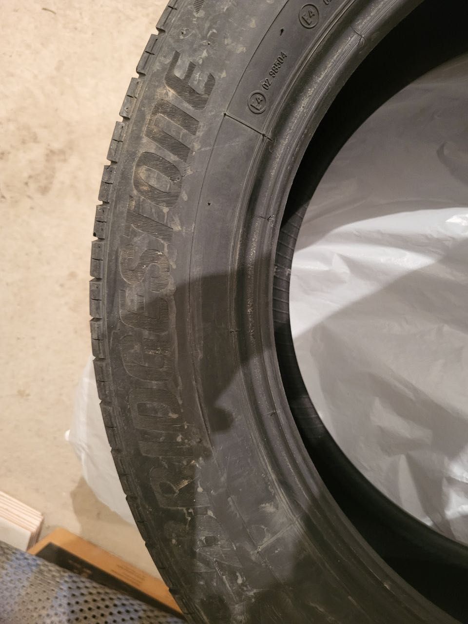 Летние Шины (Покрышки)  х3 Bridgestone 225/60R18
