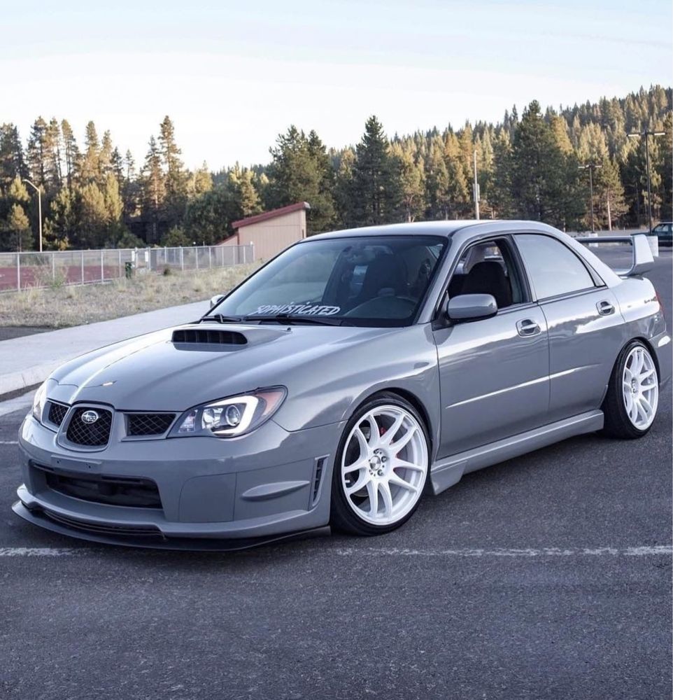 Бампер передний STI Subaru Impreza GDB Лиса