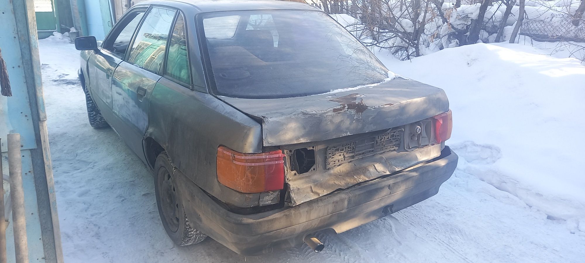 Ауди 80 по запчастям
