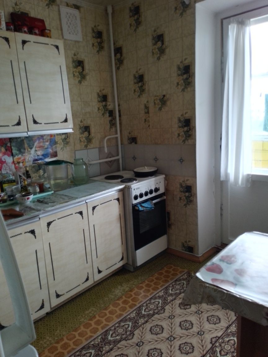 Продам  трехкомнатную квартиру