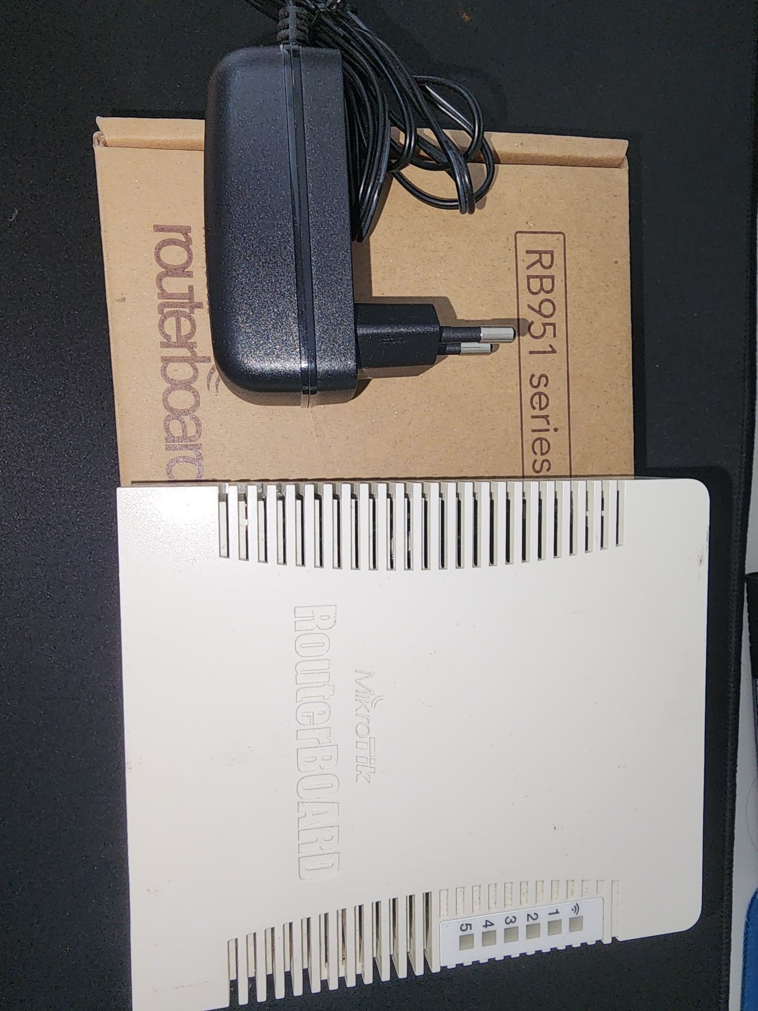 MikroTik RB951G-2HnD