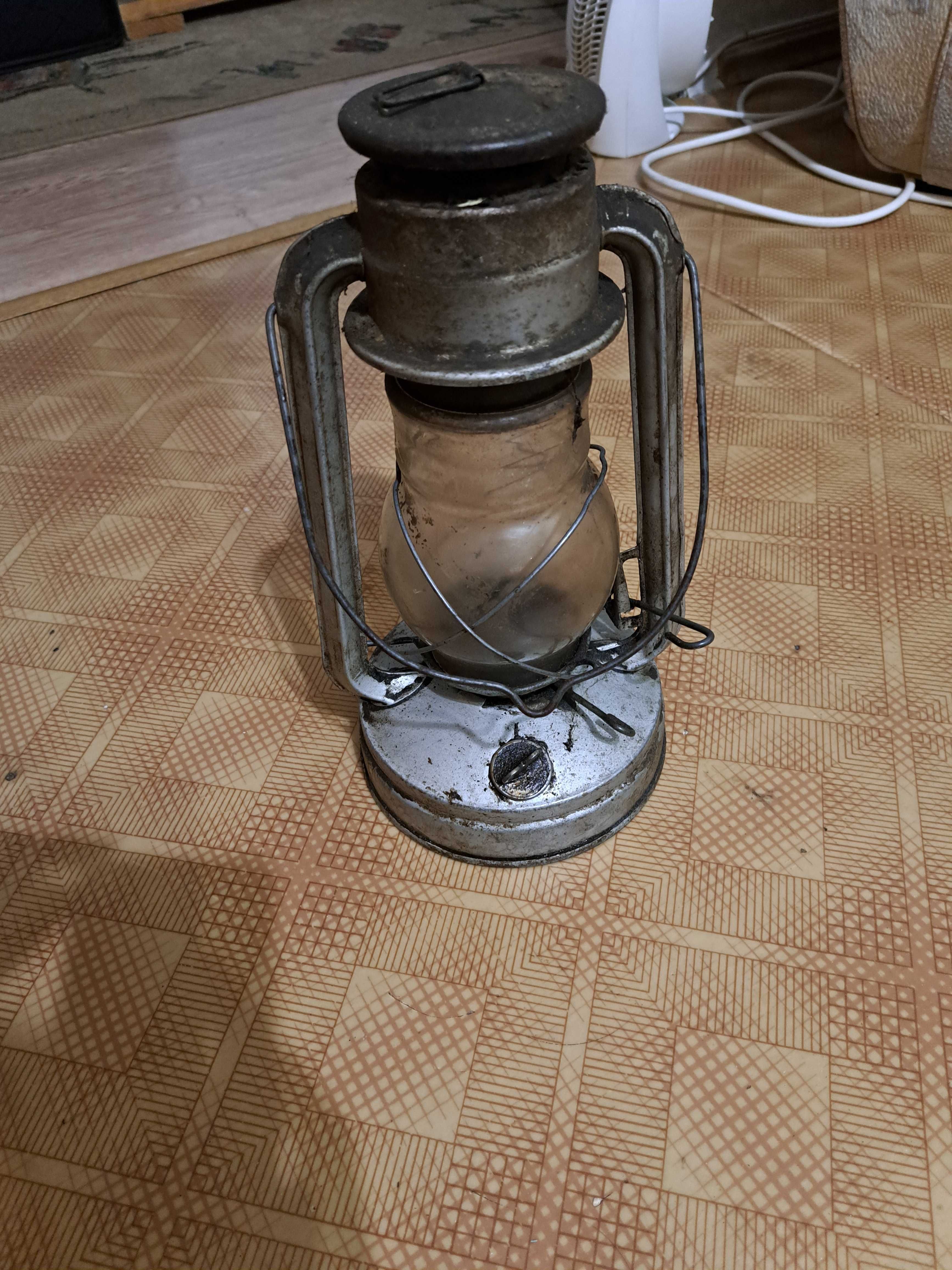 Продам лампу, летучая мышь.
