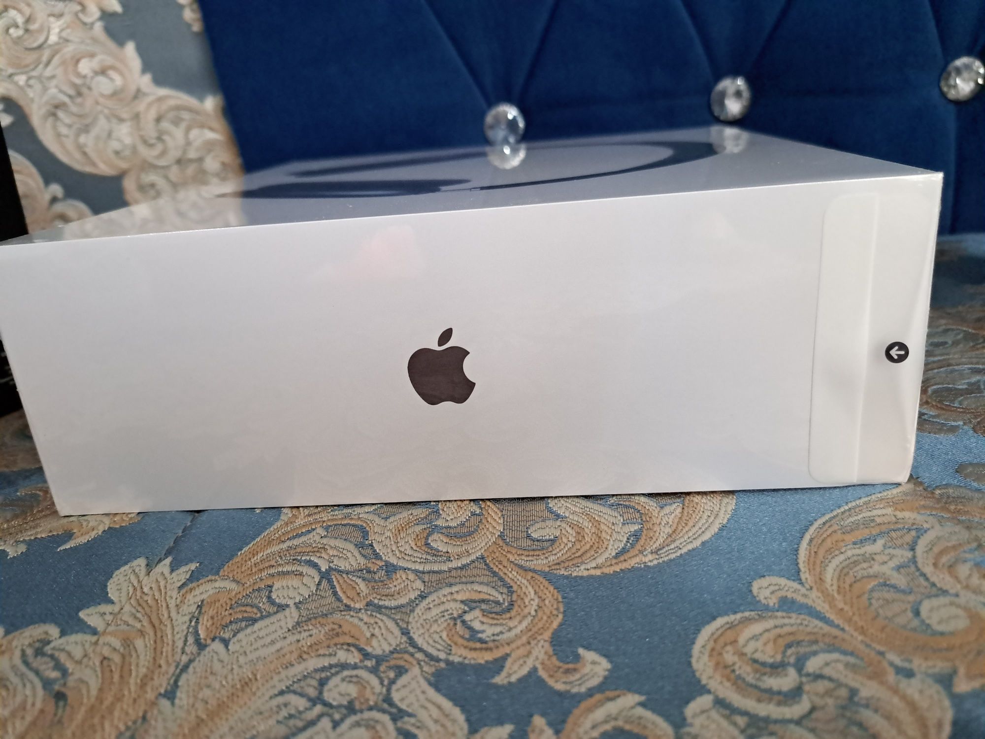 Наушники Apple AirPods Max черный