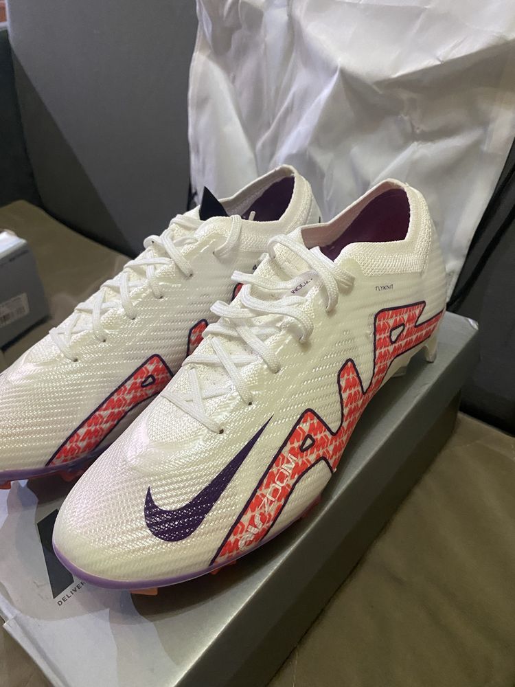 Футбольные бутсы Nike Air Zoom