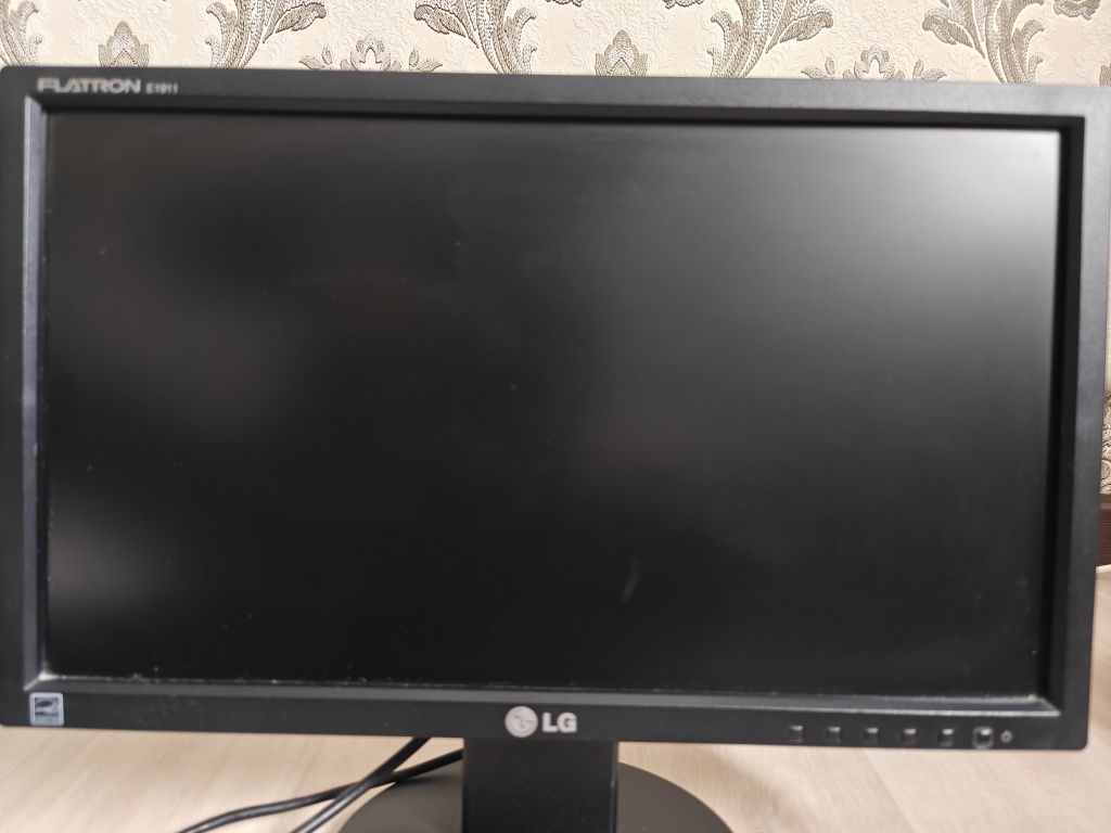 Продается монитор LG