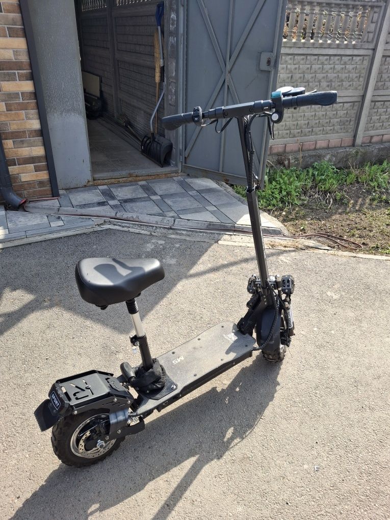 Электросамокат KUGOO M5