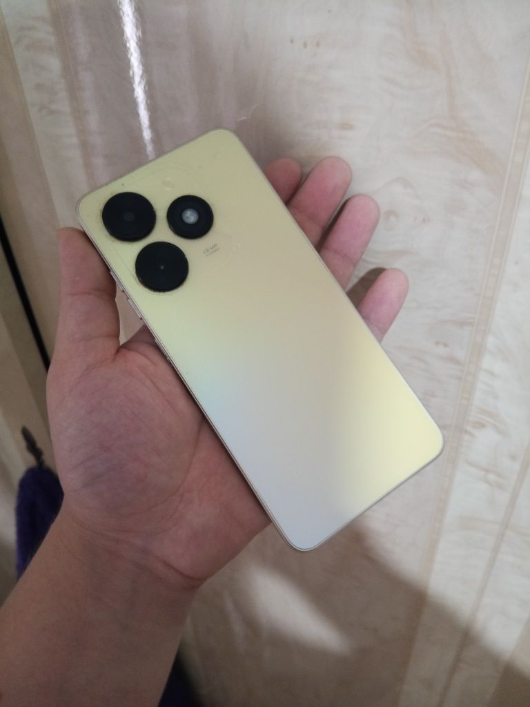В продаже Texno spark go 2024.