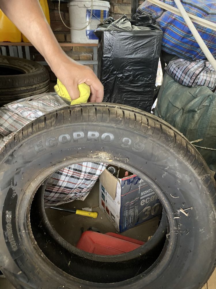 Продам шины для колес   Ecopro99 185/70r14 88T