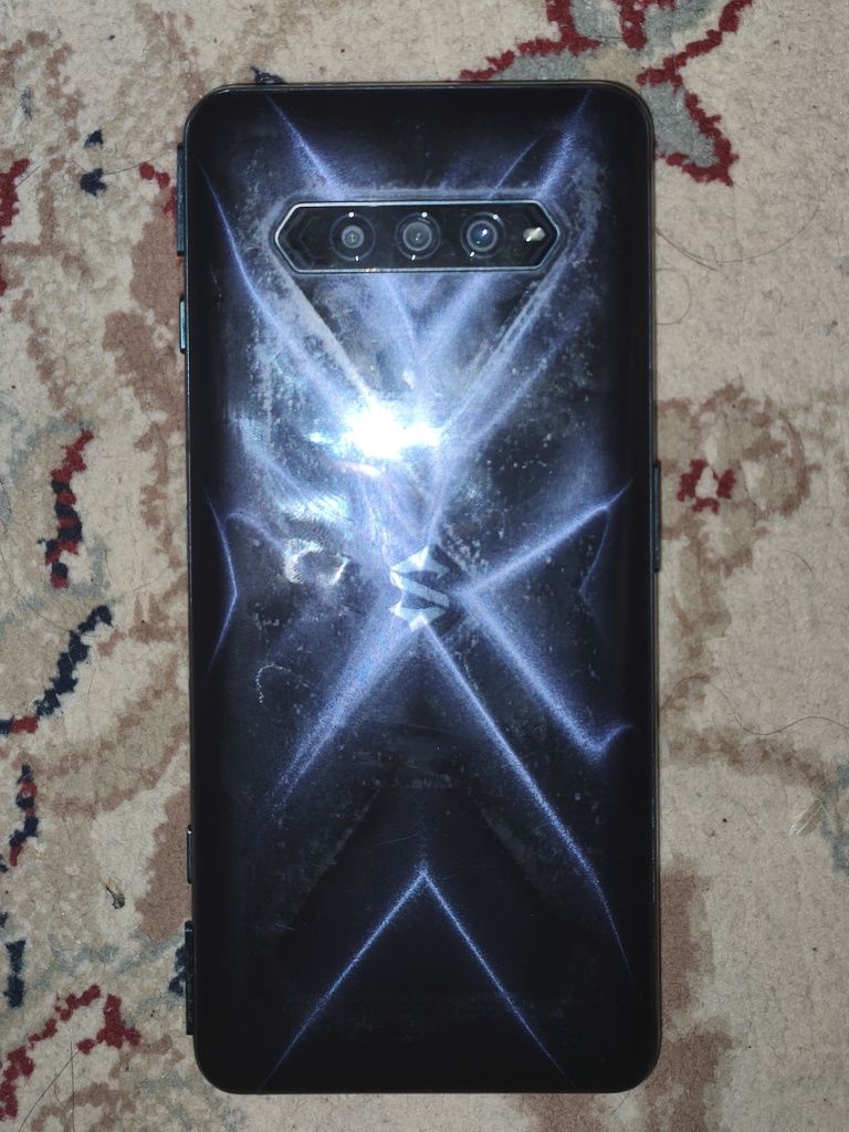 Смартфон Xiaomi Black Shark 4