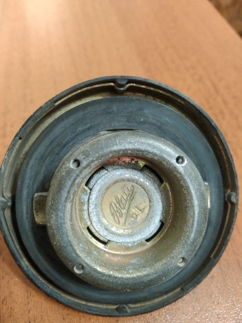 Продам крышку от бензабака БМВ, Opel