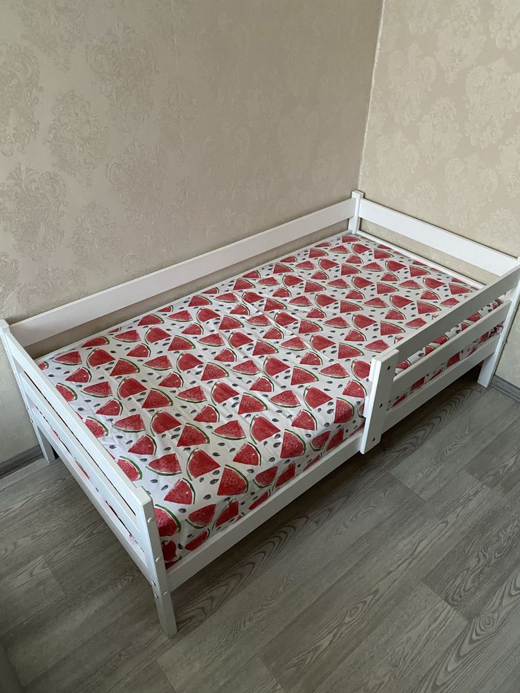 Продам детскую кровать