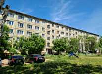 Срочно продается 4 комнатная квартира 75кв.м. - 18,5млн.тг !