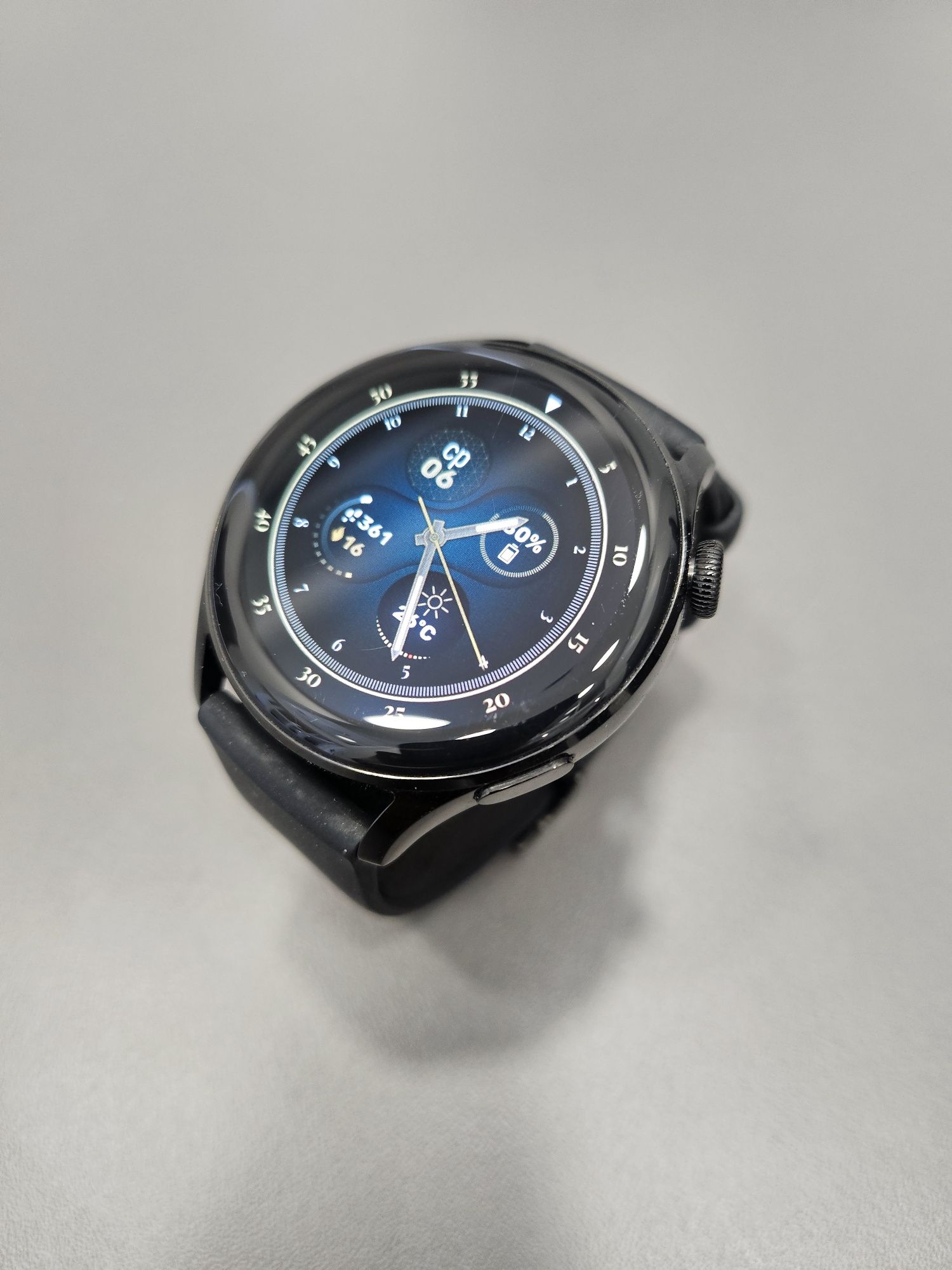 Смарт часы HUAWEI WATCH 3