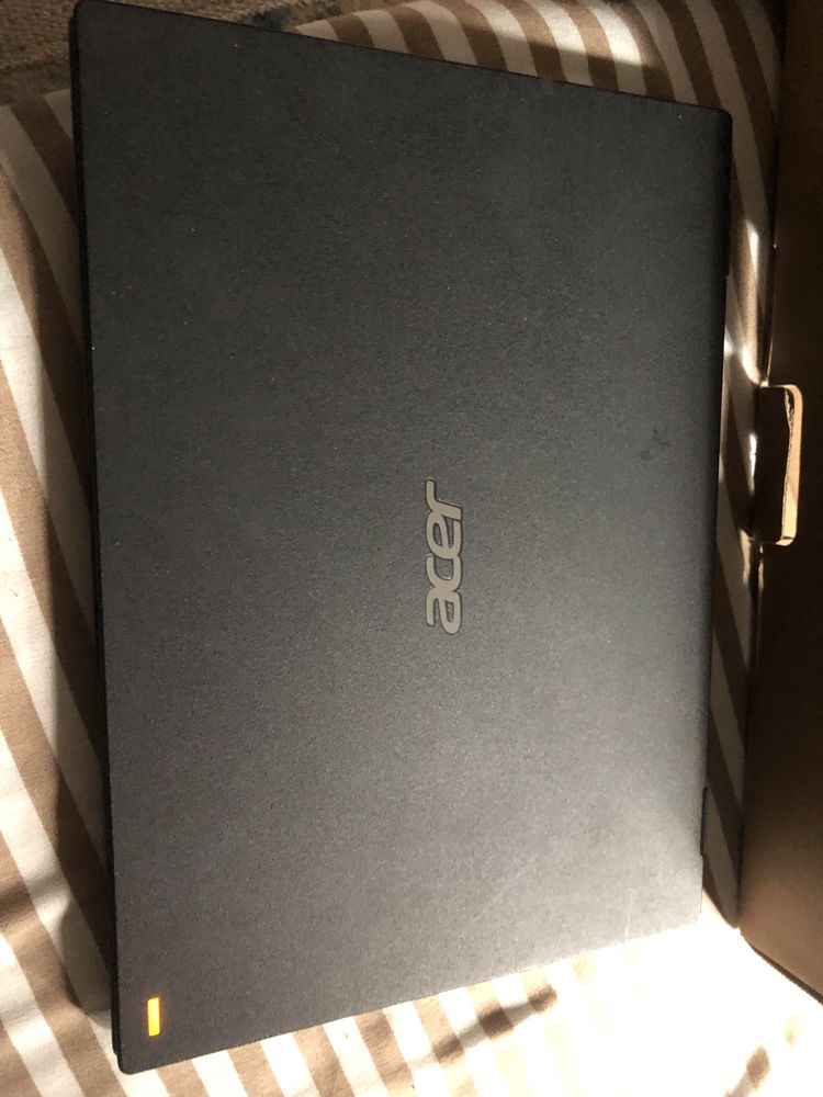 acer mate buk в отличном состояний