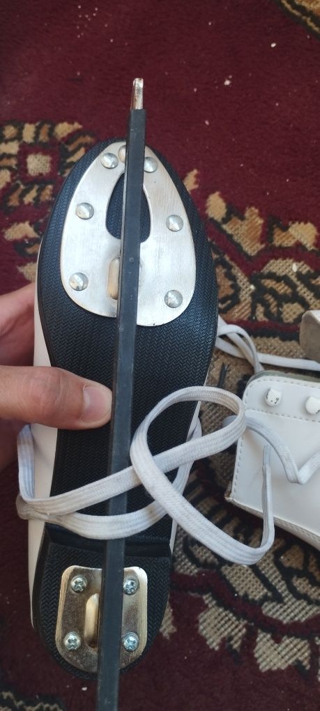 Коньки в отличном состоянии