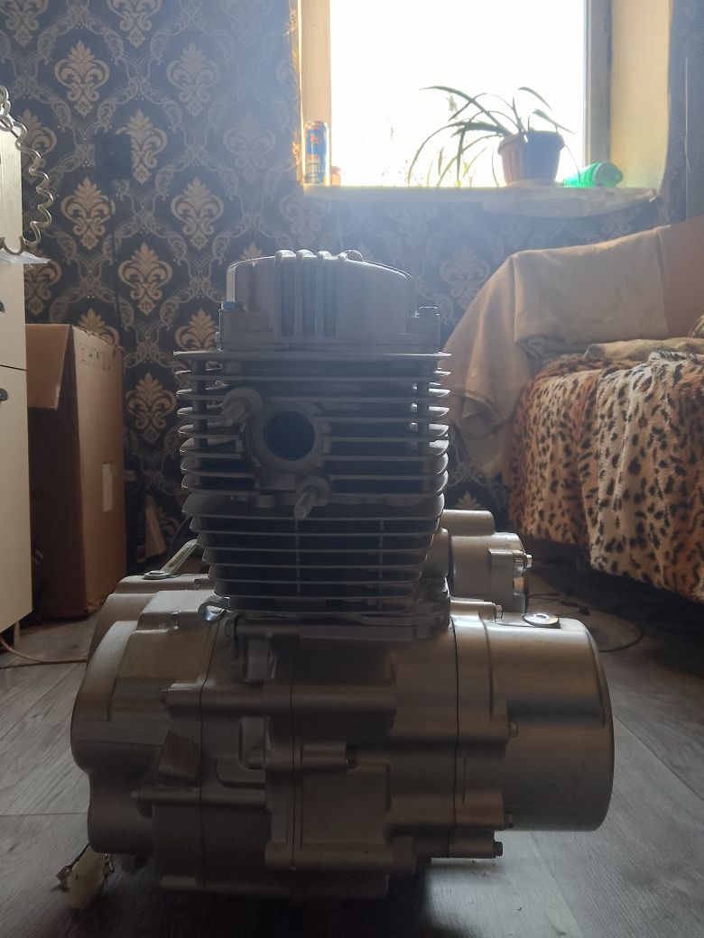 Продам двигатель