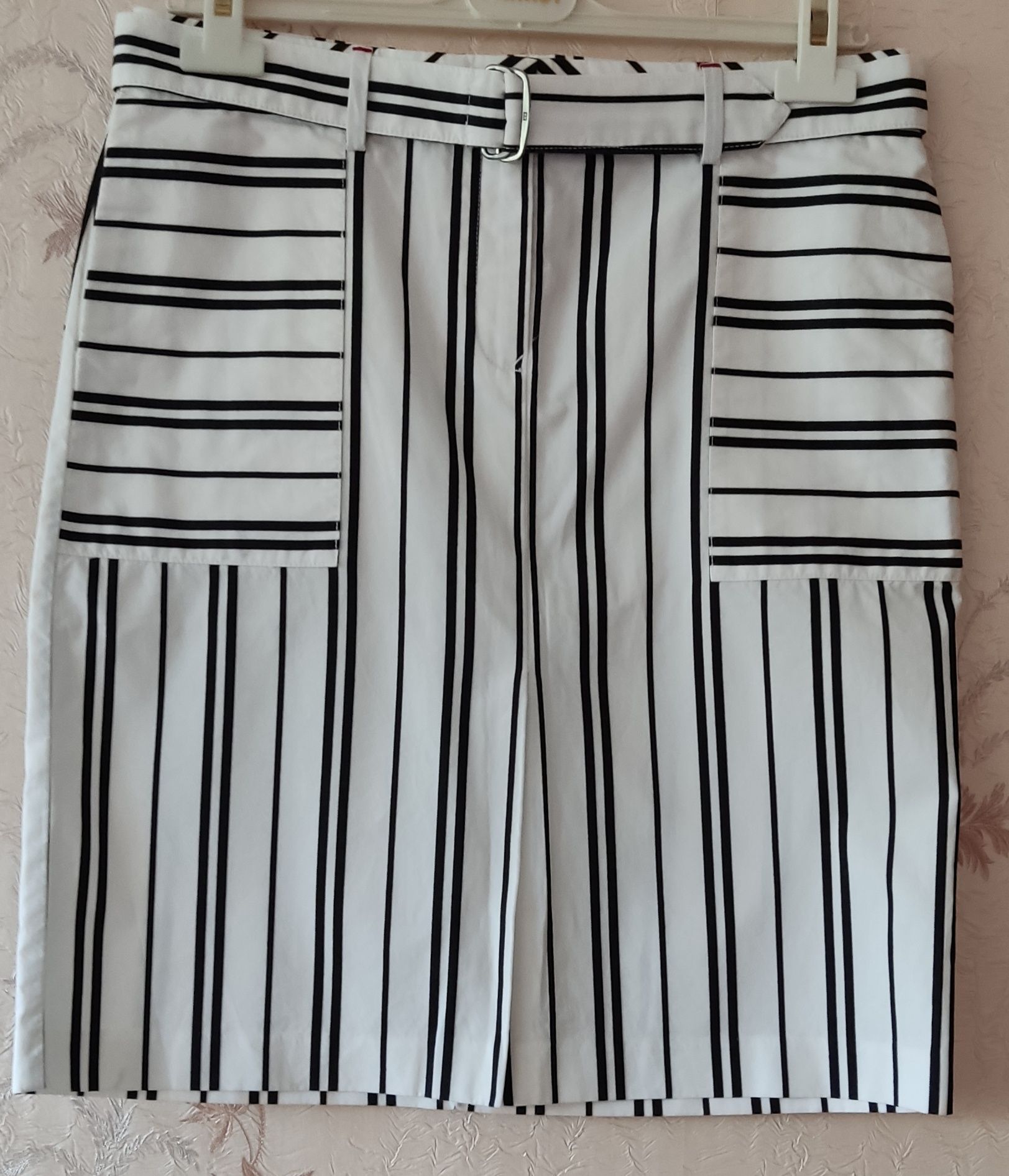 Новая юбка Tommy Hilfiger, размер S