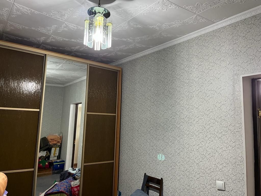 Продаю просторный дом с  большим участком земли