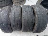 Продам комплект шин 235/65 r17.
