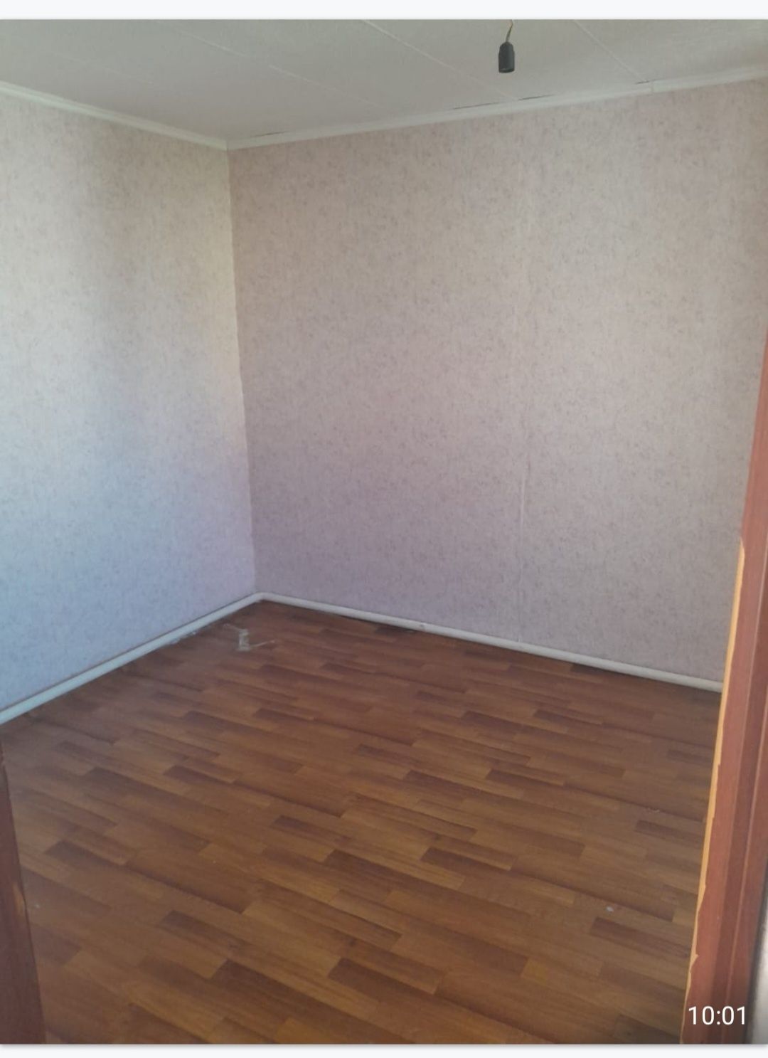 Сарытау  1 бөлмелі Ас бөлмесі  Кіреберісі бөлек   Жер үй